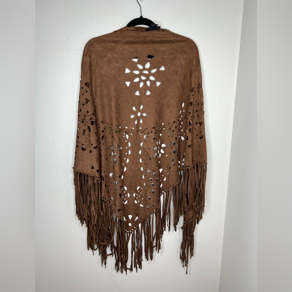 Steve Madden Brown Fringe Poncho. Festival/Shawl/Cover-up. - Picture 2 of 5